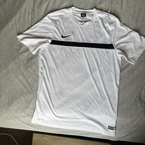 Nike Academy Short Sleeve Training Top size Large